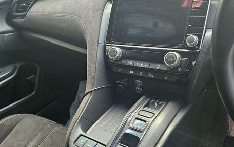 Honda Insight III, 2018 год, 2 300 000 рублей, 8 фотография