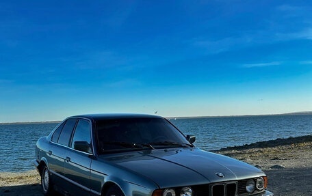 BMW 5 серия, 1989 год, 385 000 рублей, 4 фотография