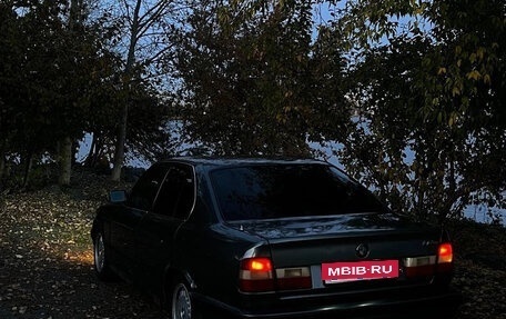 BMW 5 серия, 1989 год, 385 000 рублей, 3 фотография