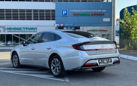 Hyundai Sonata VIII, 2021 год, 2 450 000 рублей, 3 фотография