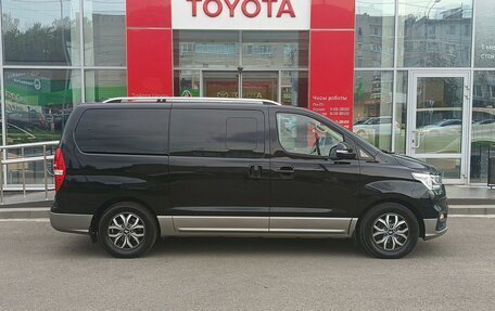 Hyundai H-1 II рестайлинг, 2021 год, 3 895 000 рублей, 4 фотография