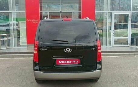 Hyundai H-1 II рестайлинг, 2021 год, 3 895 000 рублей, 6 фотография
