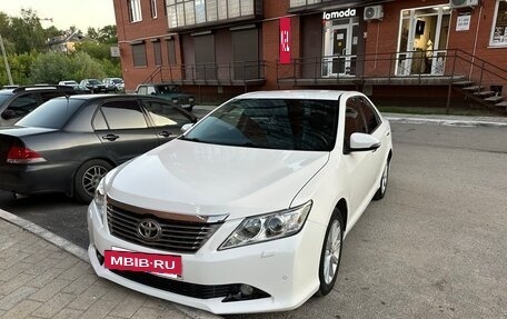 Toyota Camry, 2012 год, 1 490 000 рублей, 2 фотография