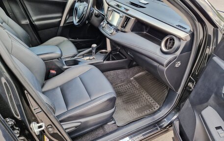 Toyota RAV4, 2013 год, 2 490 000 рублей, 34 фотография