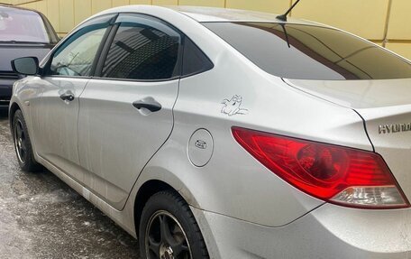 Hyundai Solaris II рестайлинг, 2012 год, 500 000 рублей, 4 фотография