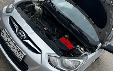 Hyundai Solaris II рестайлинг, 2012 год, 500 000 рублей, 2 фотография