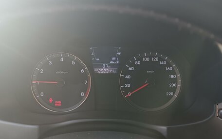 Hyundai Solaris II рестайлинг, 2012 год, 500 000 рублей, 10 фотография