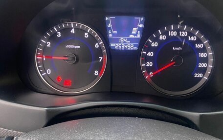 Hyundai Solaris II рестайлинг, 2012 год, 500 000 рублей, 3 фотография