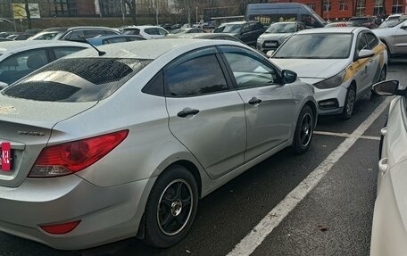 Hyundai Solaris II рестайлинг, 2012 год, 500 000 рублей, 14 фотография