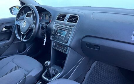 Volkswagen Polo VI (EU Market), 2016 год, 958 600 рублей, 8 фотография
