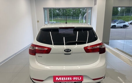 KIA Rio III рестайлинг, 2014 год, 930 000 рублей, 5 фотография