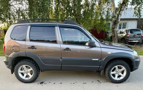 Chevrolet Niva I рестайлинг, 2013 год, 375 000 рублей, 6 фотография