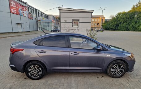 Hyundai Solaris II рестайлинг, 2021 год, 1 500 000 рублей, 5 фотография
