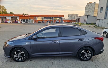 Hyundai Solaris II рестайлинг, 2021 год, 1 500 000 рублей, 6 фотография