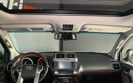 Toyota Land Cruiser Prado 150 рестайлинг 2, 2016 год, 3 750 000 рублей, 11 фотография