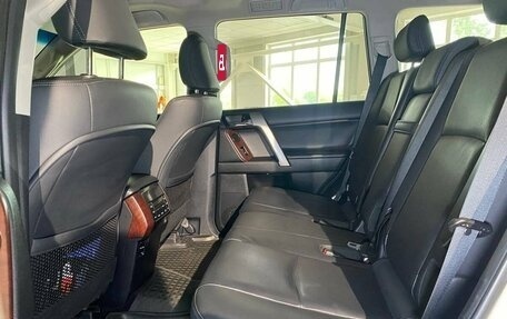 Toyota Land Cruiser Prado 150 рестайлинг 2, 2016 год, 3 750 000 рублей, 8 фотография