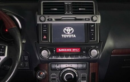 Toyota Land Cruiser Prado 150 рестайлинг 2, 2016 год, 3 750 000 рублей, 12 фотография