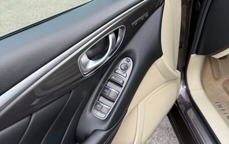 Infiniti Q50 I рестайлинг, 2015 год, 1 900 000 рублей, 6 фотография
