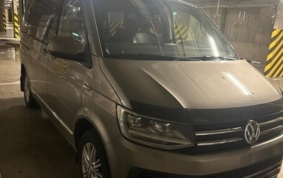 Volkswagen Multivan T6 рестайлинг, 2019 год, 4 000 000 рублей, 1 фотография