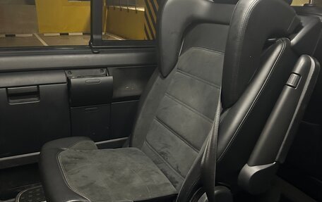 Volkswagen Multivan T6 рестайлинг, 2019 год, 4 000 000 рублей, 7 фотография