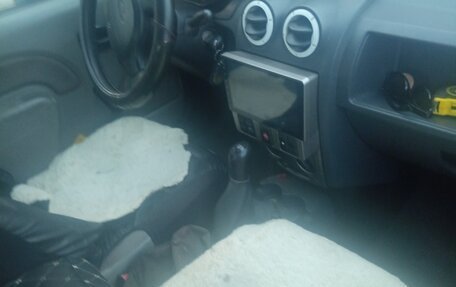 Renault Logan I, 2007 год, 280 000 рублей, 3 фотография