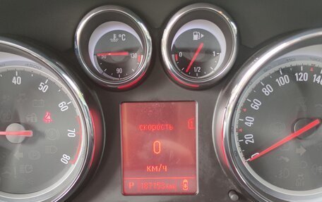 Opel Zafira C рестайлинг, 2013 год, 1 050 000 рублей, 14 фотография