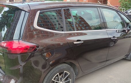 Opel Zafira C рестайлинг, 2013 год, 1 050 000 рублей, 23 фотография