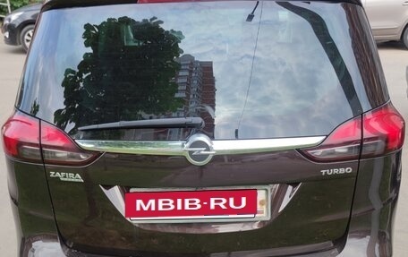 Opel Zafira C рестайлинг, 2013 год, 1 050 000 рублей, 24 фотография