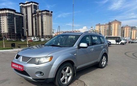 Mitsubishi Outlander III рестайлинг 3, 2007 год, 1 050 000 рублей, 2 фотография