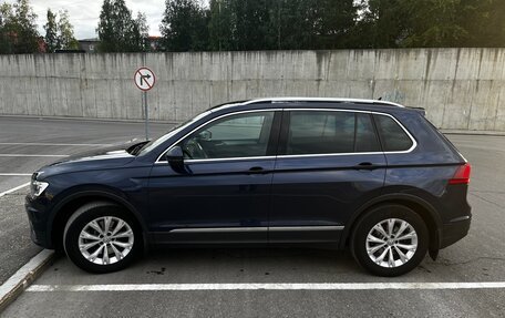 Volkswagen Tiguan II, 2018 год, 2 700 000 рублей, 4 фотография