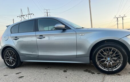 BMW 1 серия, 2006 год, 699 000 рублей, 10 фотография