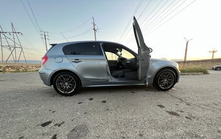 BMW 1 серия, 2006 год, 699 000 рублей, 12 фотография