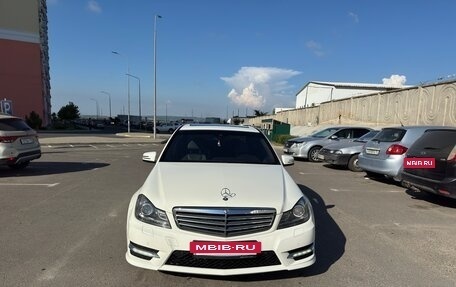 Mercedes-Benz C-Класс, 2011 год, 1 850 000 рублей, 2 фотография