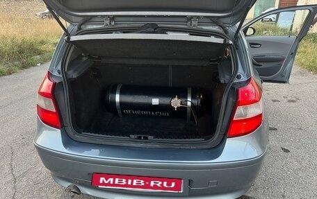 BMW 1 серия, 2006 год, 699 000 рублей, 14 фотография