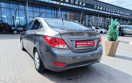 Hyundai Solaris II рестайлинг, 2013 год, 830 000 рублей, 4 фотография