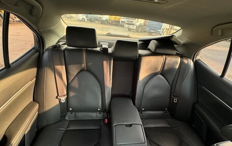 Toyota Camry, 2018 год, 2 500 000 рублей, 18 фотография