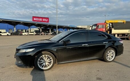 Toyota Camry, 2018 год, 2 500 000 рублей, 3 фотография