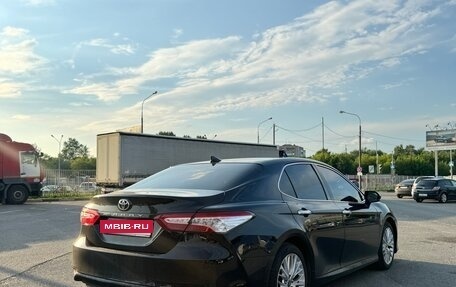 Toyota Camry, 2018 год, 2 500 000 рублей, 7 фотография