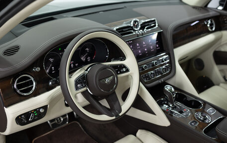 Bentley Bentayga I, 2022 год, 24 390 000 рублей, 9 фотография