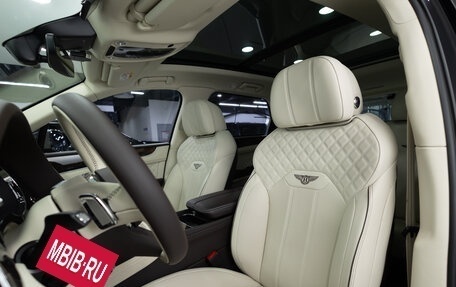 Bentley Bentayga I, 2022 год, 24 390 000 рублей, 10 фотография