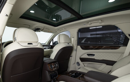 Bentley Bentayga I, 2022 год, 24 390 000 рублей, 30 фотография