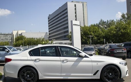 BMW 5 серия, 2017 год, 3 821 000 рублей, 4 фотография