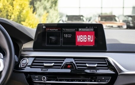 BMW 5 серия, 2017 год, 3 821 000 рублей, 14 фотография