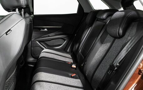 Peugeot 3008 II, 2017 год, 1 799 585 рублей, 10 фотография