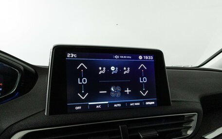 Peugeot 3008 II, 2017 год, 1 799 585 рублей, 17 фотография