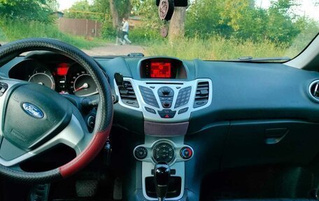 Ford Fiesta, 2012 год, 690 000 рублей, 6 фотография