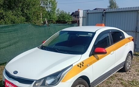 KIA Rio IV, 2018 год, 730 000 рублей, 2 фотография