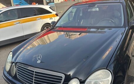 Mercedes-Benz E-Класс, 2003 год, 990 000 рублей, 9 фотография