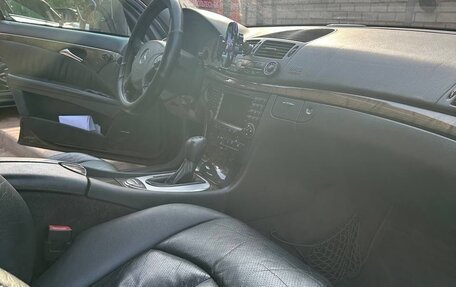 Mercedes-Benz E-Класс, 2003 год, 990 000 рублей, 16 фотография