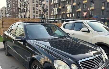 Mercedes-Benz E-Класс, 2003 год, 990 000 рублей, 2 фотография